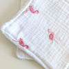 Lot de 3 Lingettes flamant rose et 1 gant de toilette lavables - Visuel flamant rose | Fabriqué en France Charade & Compagnie 